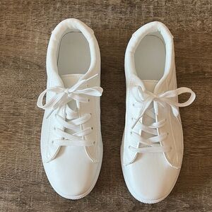 Classic White Sneakers NWOT